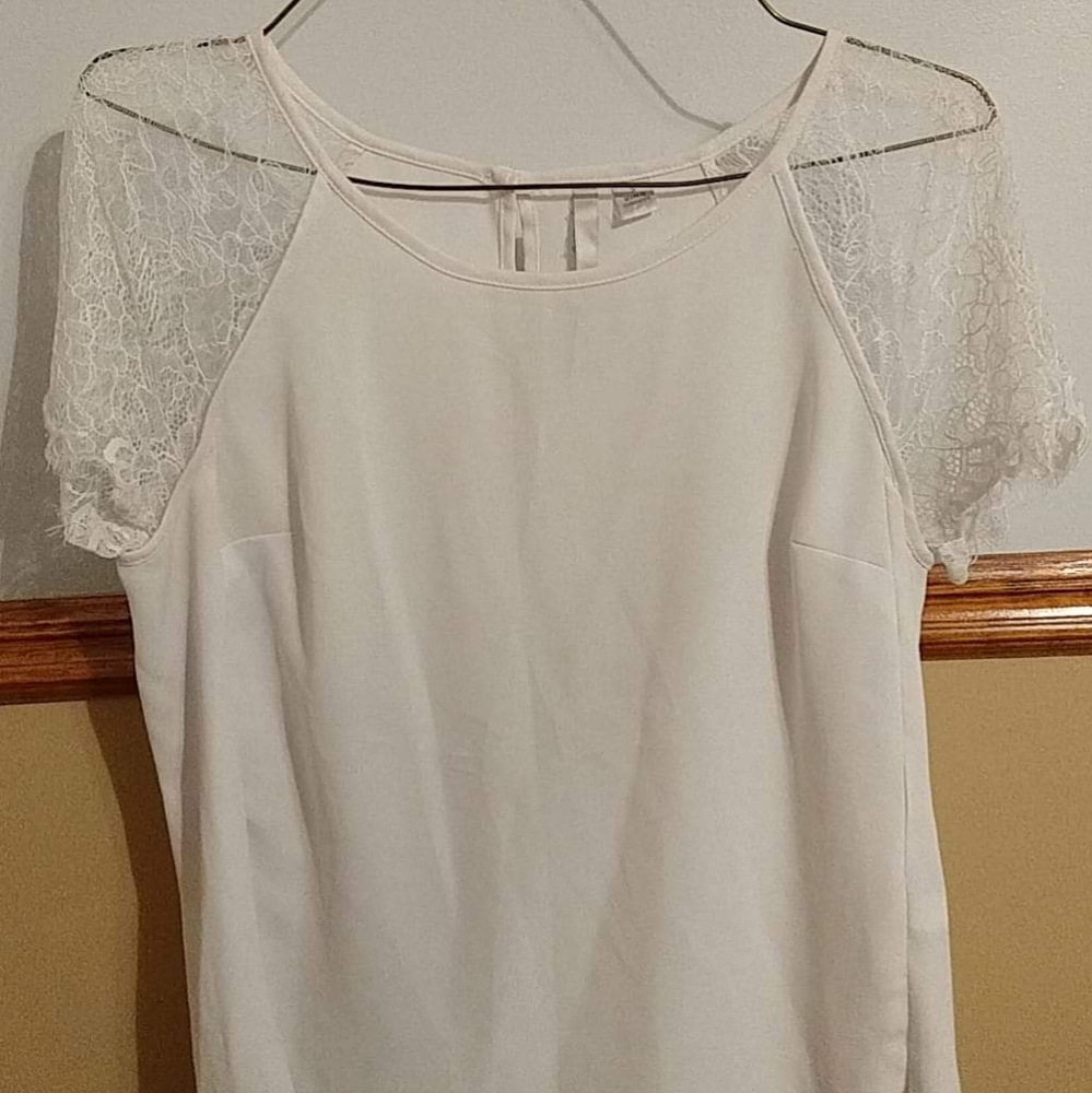 Lauren Conrad blouse